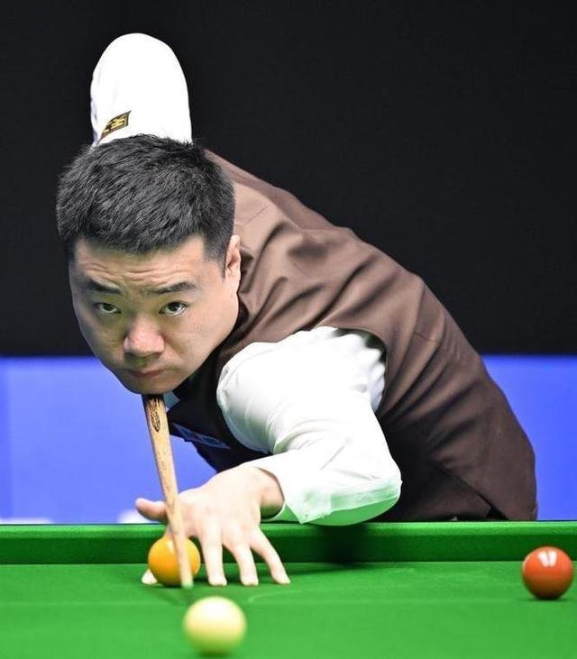 年轻球员的 年轻球员的