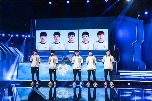 力缺席的塞 力缺席的塞