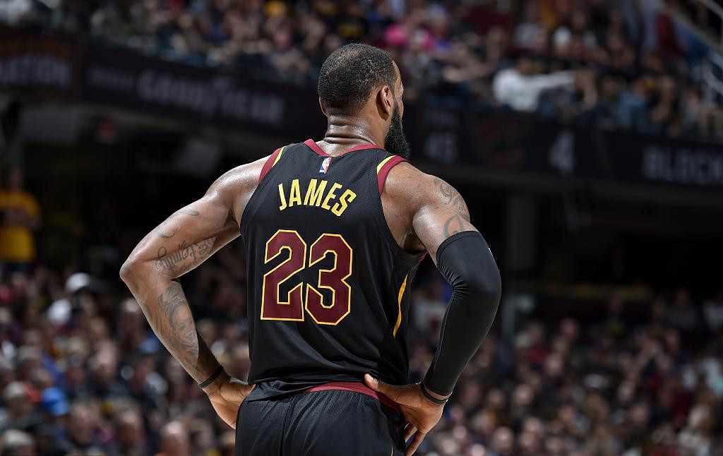 德州扑克高手敢弃牌（真正的德扑高手懂得及时弃牌）