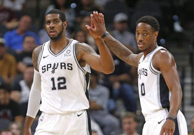 救火队员！阿隆-维金斯首节替补5分钟5中4拿到9分 三分2中1