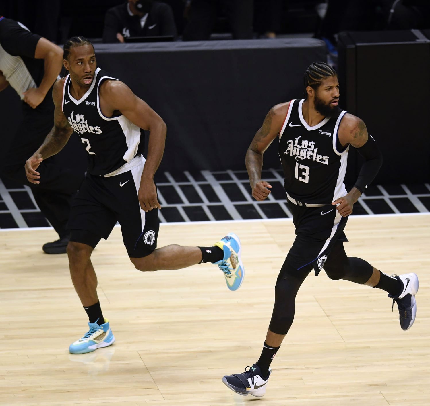 翻牌后过度尊重对手的代价（翻牌圈过度尊重对手的后果）